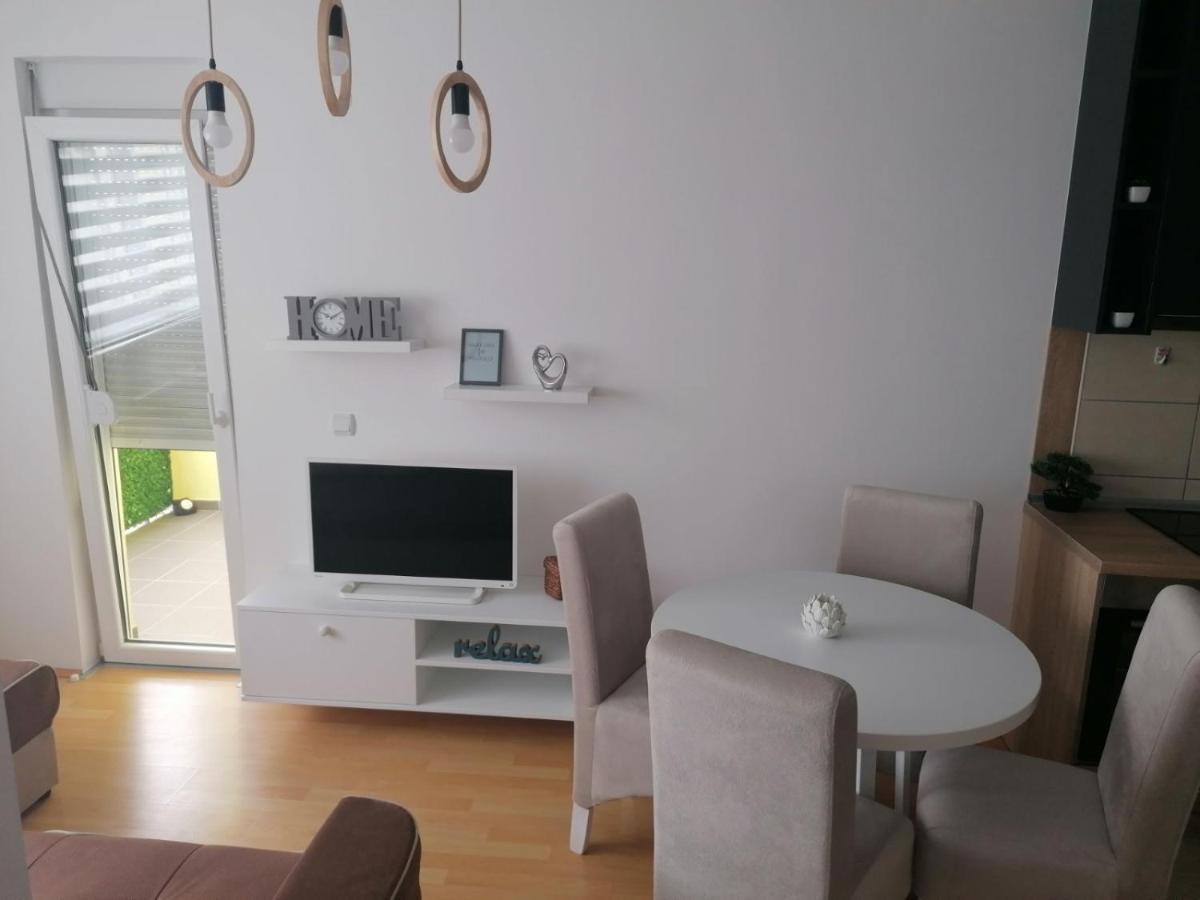 Emili Apartman Jagodina Ngoại thất bức ảnh