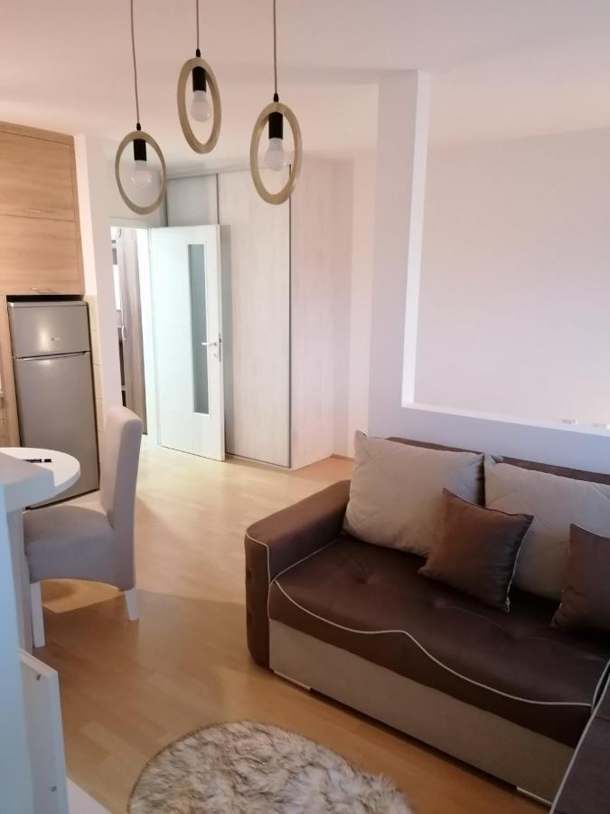 Emili Apartman Jagodina Ngoại thất bức ảnh